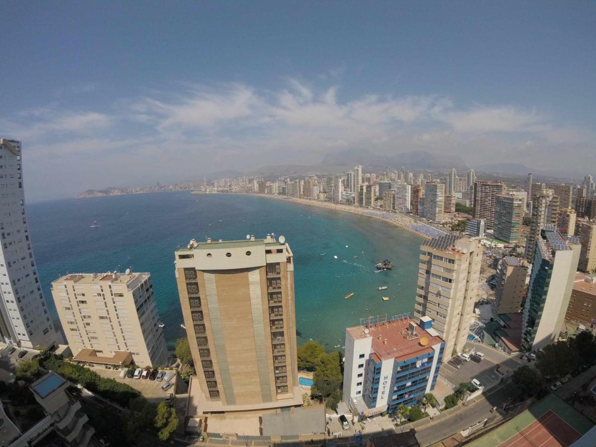 Apartamento El Faro De Benidorm Luaran gambar