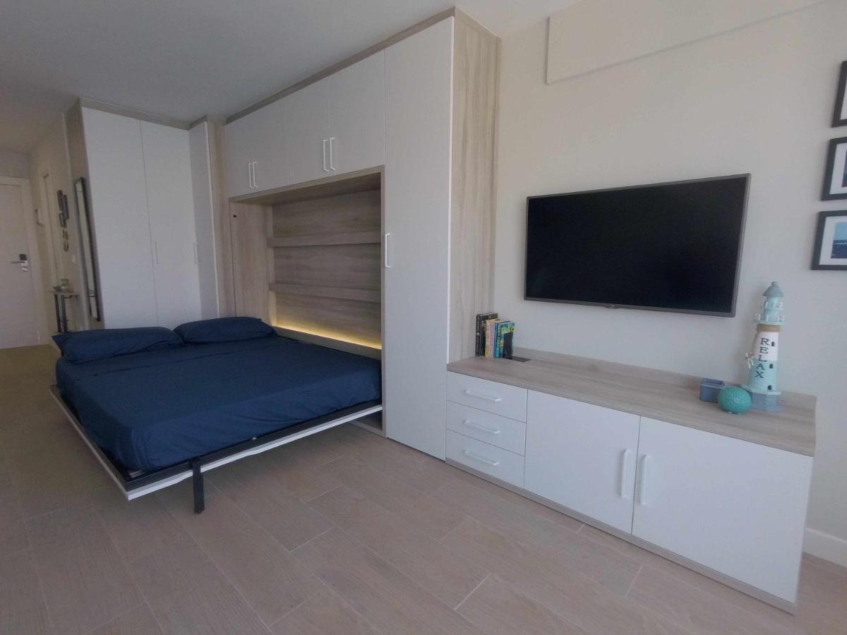 Apartamento El Faro De Benidorm Luaran gambar